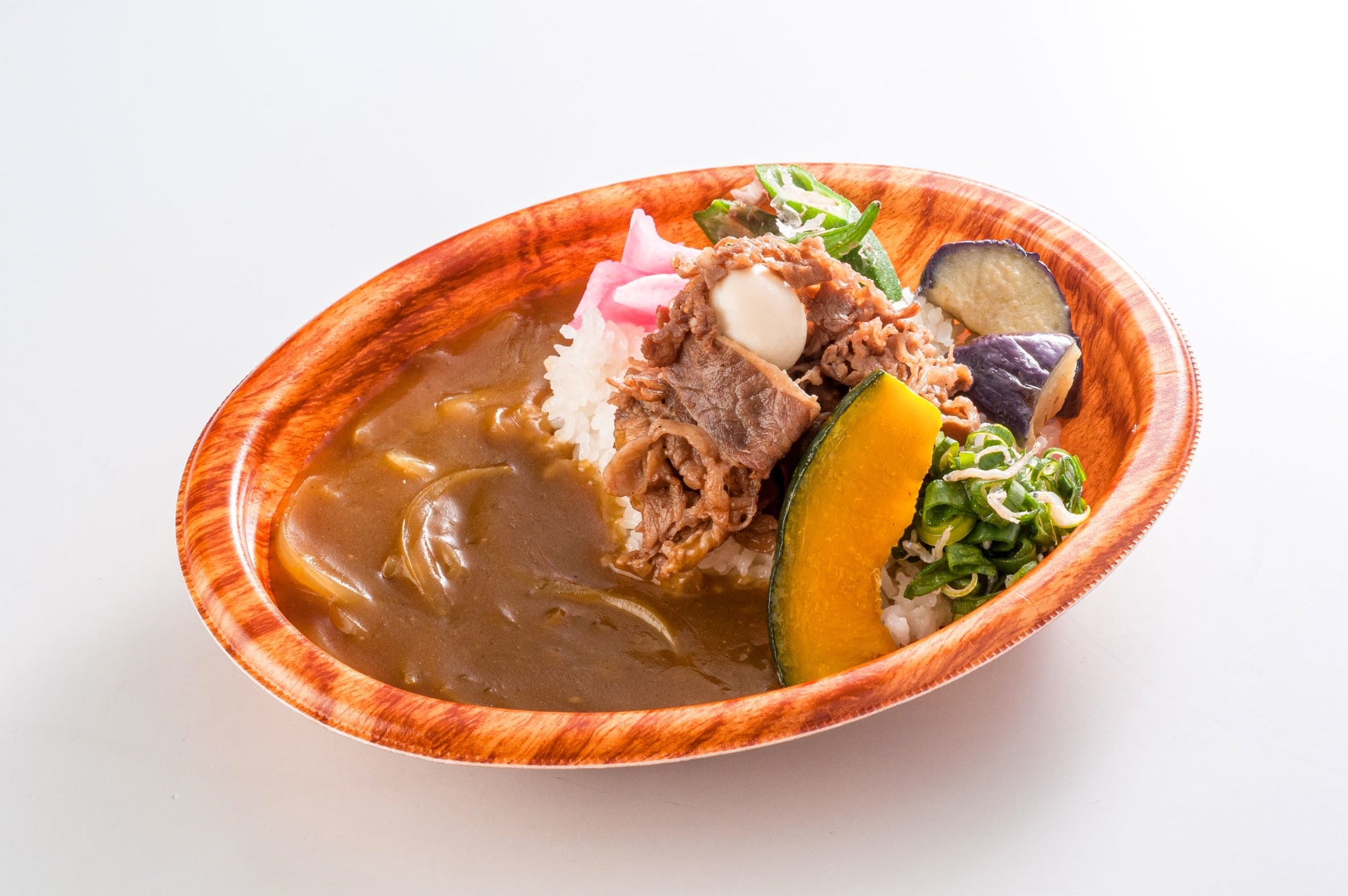 「ペリエ ジュエ」のシャンパーニュを桜とともに愉しむプランが、期間限定でアンダーズ 東京最上階の「ルーフトップ バー」に登場。