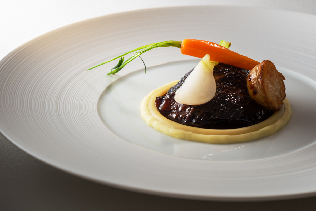 「人類みな麺類」系列店から神戸・三宮に
「くそオヤジ最後のひとふり 三宮店」を3/28にオープン！
　～オープン記念イベント「SNSキャンペーン」も実施～