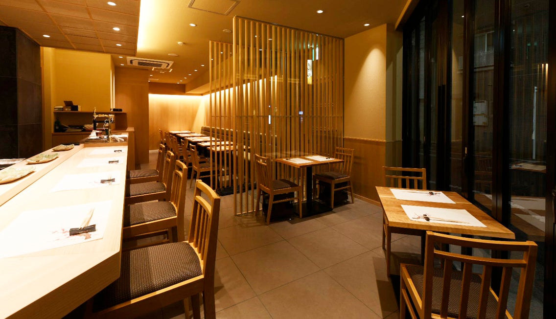 ＜おうちで、フランス旅行気分！？＞　
目標金額1,163％達成した本格フレンチレストランから
新商品「食べて巡る、旅するフレンチセット」の
お取り寄せ限定商品が新登場！
ソムリエ・ワインエキスパート試験受験の方必見！