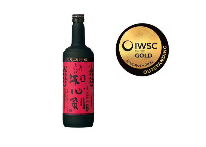 世界的な酒類コンペティション「IWSC2022」スピリッツ部門で“全量芋焼酎「ＩＳＡＩＮＡ（イサイナ）」”が金賞を受賞