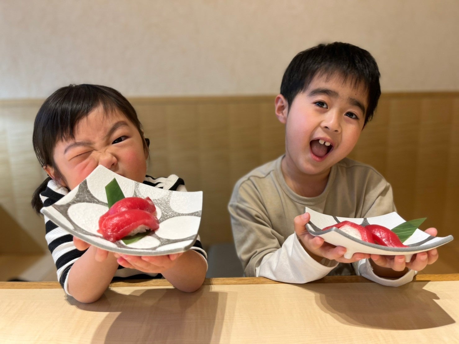 【金沢回転寿司 輝らり】小学生以下の子どもに豊洲直送の本まぐろ1皿を100円で3月25日より提供開始。寿司を通して食育活動