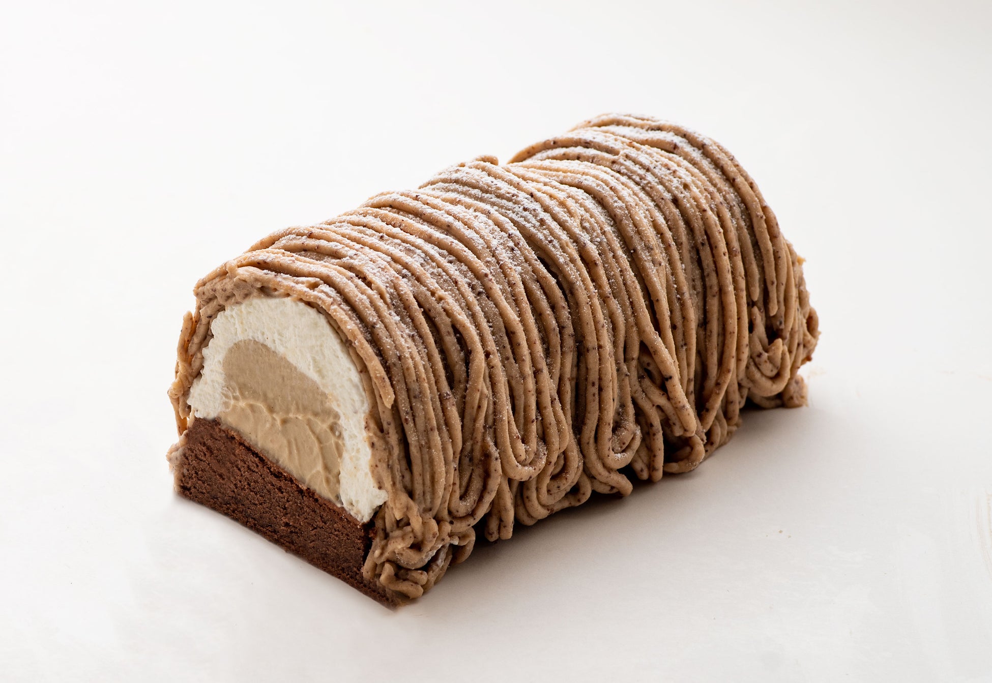 スポーツや健康維持に必要な栄養素を楽しく、おいしく満たす「For ATHLETE」ムース２品種を新発売