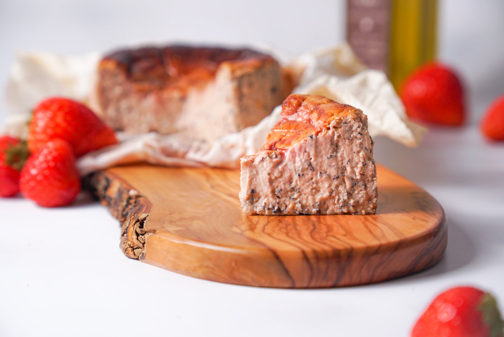 銀座のイタリアン「cucina del NABUCCO」より、期間限定「とろけるパッションフルーツ ブッラータ」が登場!HUGEオンラインショップ「HUGEst.」で販売開始。