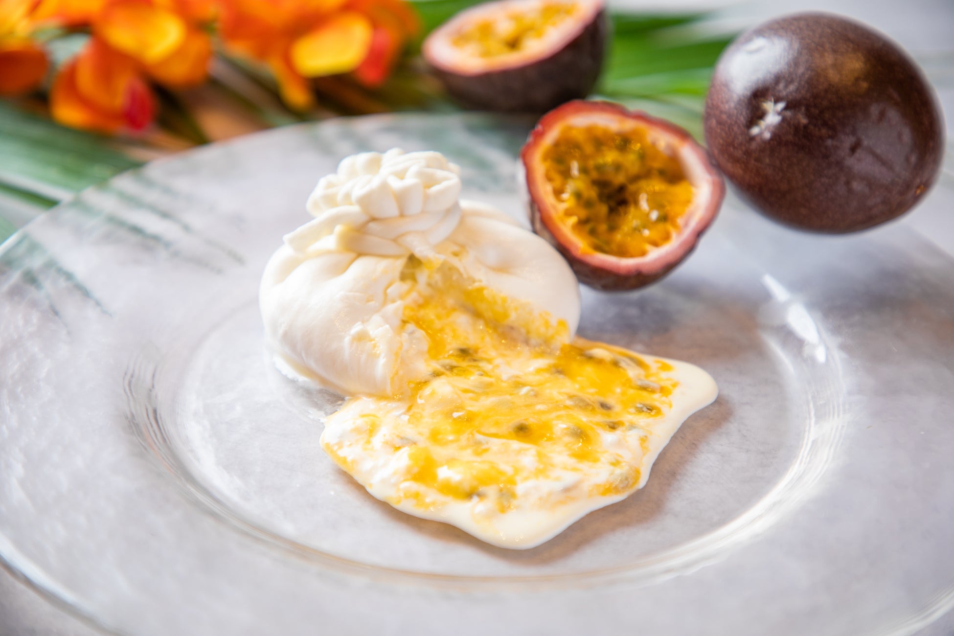 【テール・ド・トリュフ東京】母の日は贅沢にお取り寄せ　いちごと黒トリュフのチーズケーキ