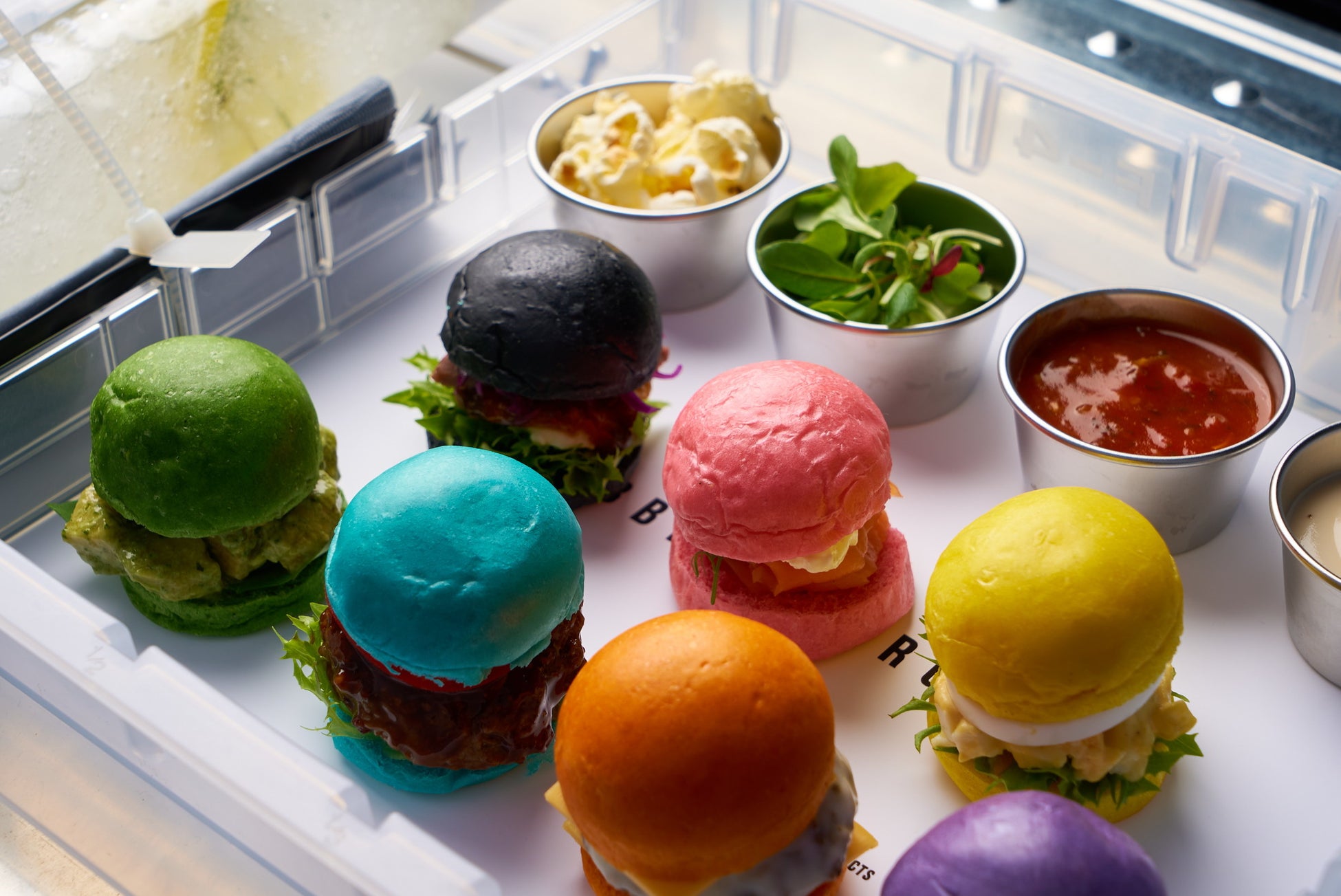 ホテル アゴーラ リージェンシー 大阪堺　開放感抜群のテラスで本格的な炭火バーベキューを手ぶらで楽しめる「アゴーラBBQテラス2022」開催