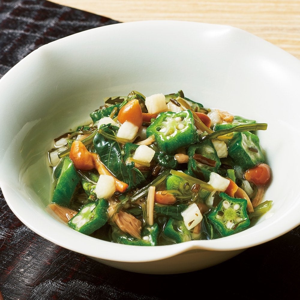 いちごを楽しむ、よくばりスムージー / 「いちごショートonストロベリースムージー」などケーキがのった3種のスムージーをICHIBIKO閖上店限定で新発売