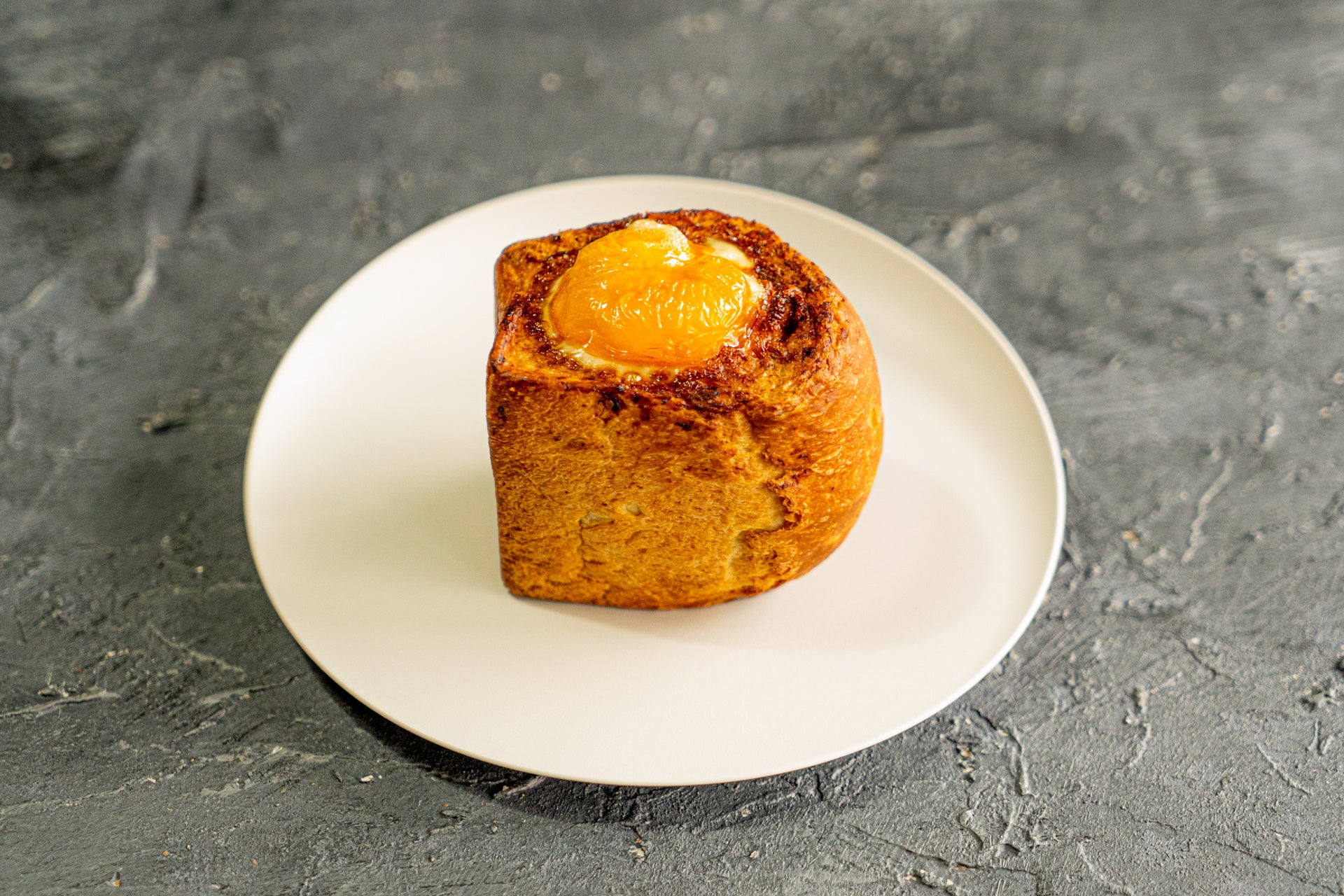 食品ロス削減のための無人販売機「fuubo(フーボ)」を京都駅前地下街ポルタに設置して、食品ロス削減と購買によるCO2の削減効果を見える化します。