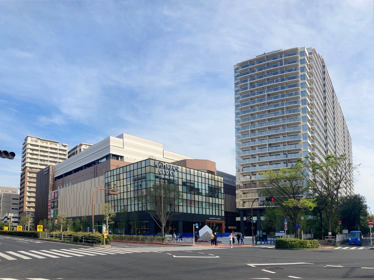 久間田琳加さんが絶景の下田でフォトジェニックな旅「月刊 旅色」5月号&旅ムービー公開