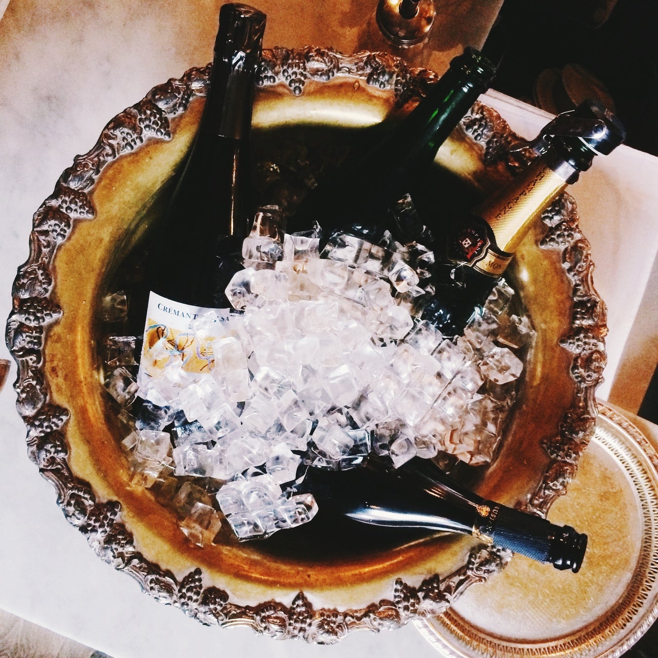 『出前館』が運営する飲食店向け仕入れサービス「仕入館」、DDホールディングスの食材仕入れを担う「DDプラス」と連携を開始！