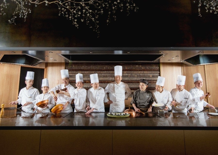 女性VTuberグループ「ホロライブ」所属の「湊あくあ」「獅白ぼたん」と、「レッドブル」とのコラボキャンペーンが開催決定！