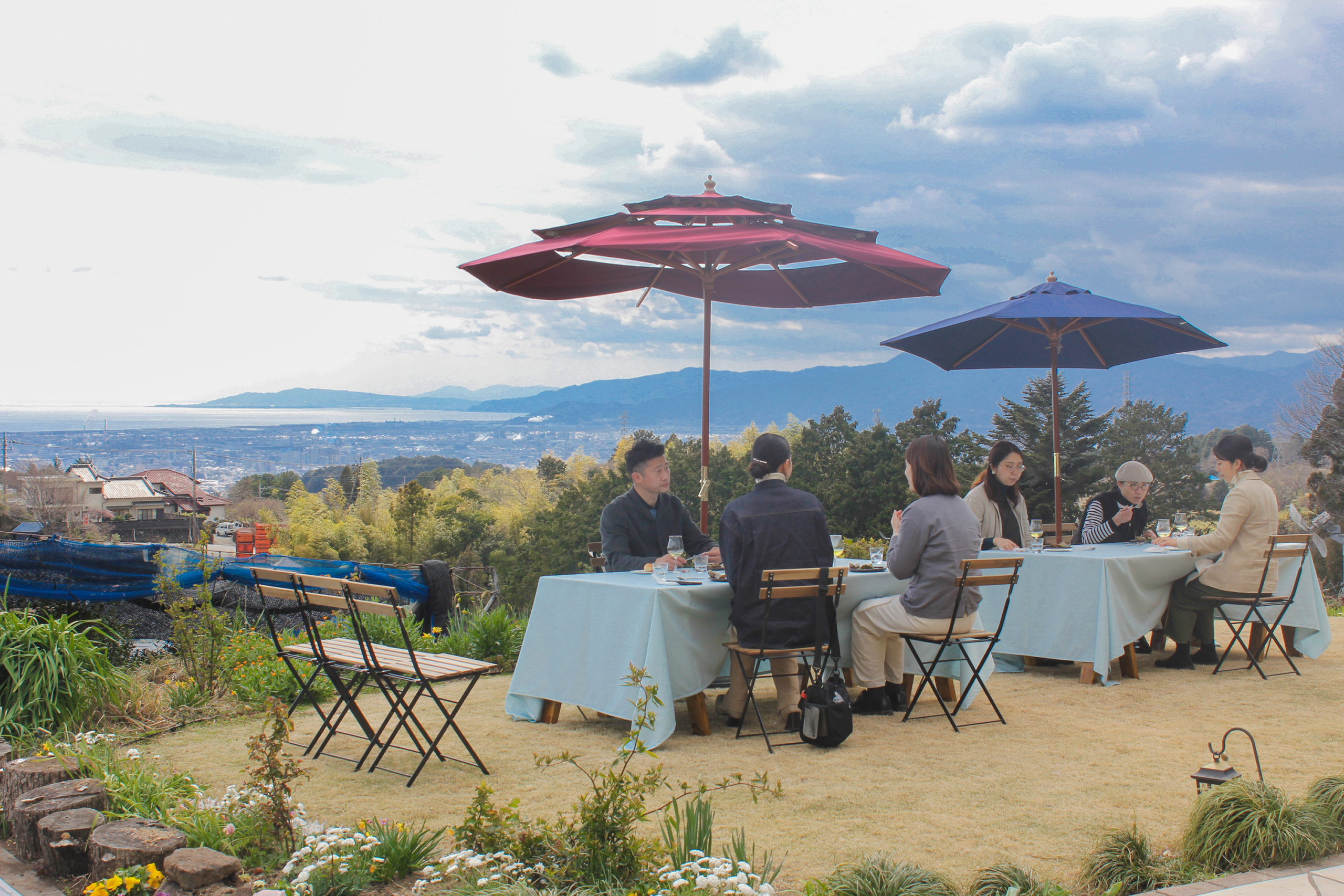 ＜京都発＞ふわふわパンケーキ「pand」季節限定フレーバー　
「ラズベリーライチ」「ピスタチオアプリコット」を
5月・6月の2ヶ月連続で全国通販販売開始！