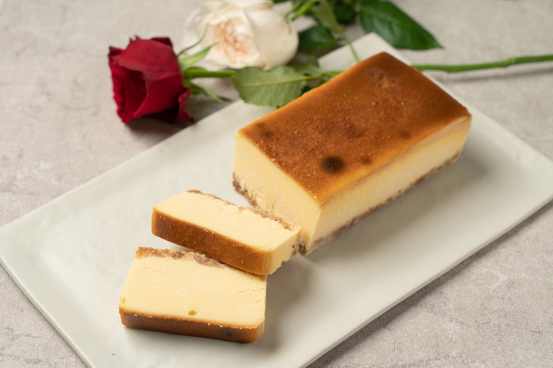 【新商品】CINQ CHEESE CAKEから薔薇香るベイクドチーズケーキ「BAKED ROSE」が新発売