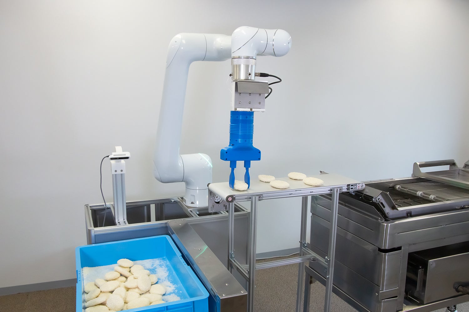 すこやかに働くワークプレイス「Kant.」5月26日(木)グランドオープン! 1階にカフェ&ミュージックバーラウンジ「Common」併設