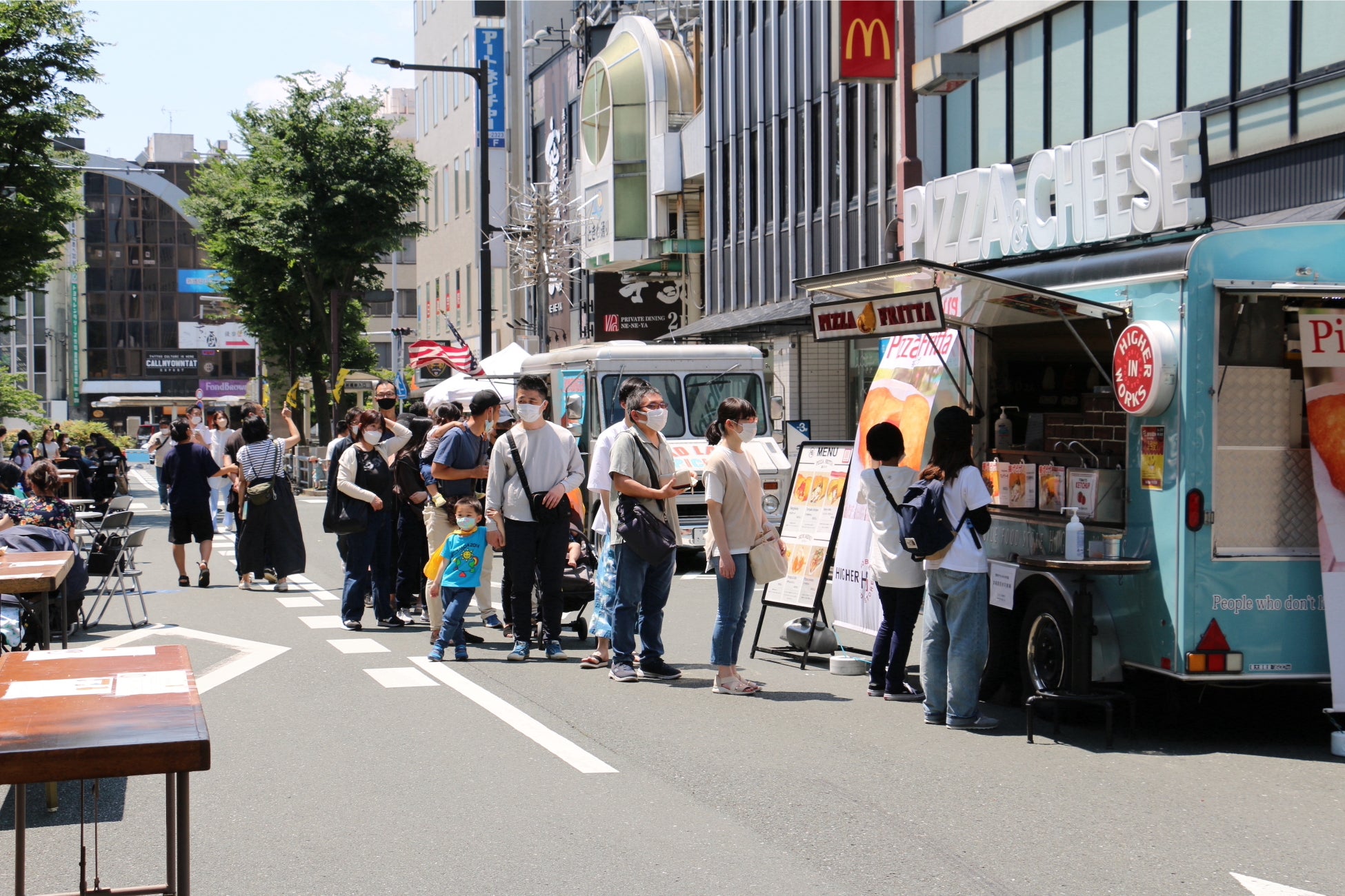 【激辛好き集まれ】タバスコの約4000倍の辛さ！悪魔のペパロニシカゴピザ ～ 激辛シカゴピザは世界初？