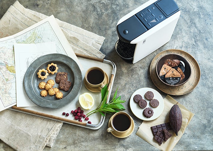 【富士山カヌレ×ホテル瑞鳳&秋保グランドホテル】 KHR初の日本酒オリジナルブランド「磊光」が伝説のスイーツとのコラボレーションで新境地へ。『磊光カヌレ』100箱限定で6/1から販売開始。