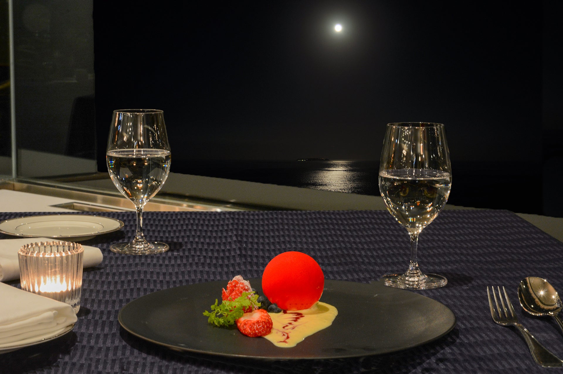 スナック史上“最辛”を追求し続ける「激辛マニア」から新フレーバー誕生『激辛マニア 赤赤とうがらし味』6月6日(月)より発売開始