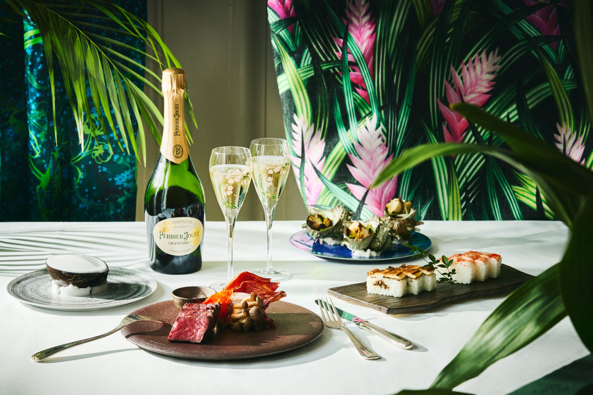 『肉ガチャ』で大阪を盛り上げます　
～大阪いらっしゃいキャンペーン2022開始～