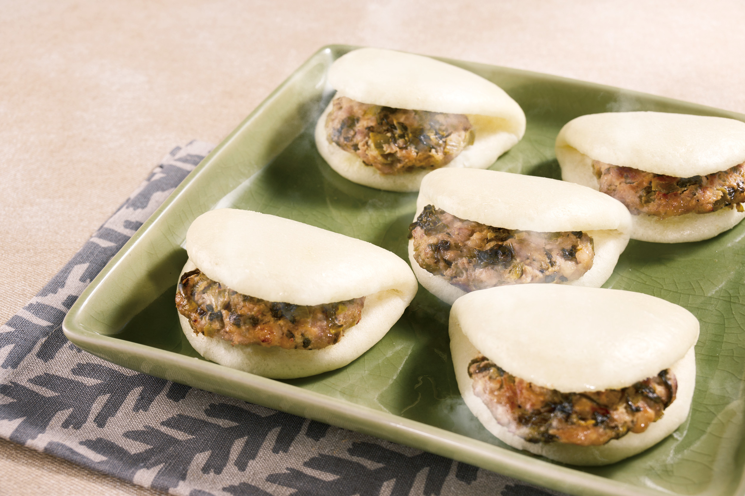 京急長沢駅から徒歩2分！煮干しのコク深い出汁のスープが美味しい『とんこつ醤油ラーメン 玄翁』の情報をFindサービスで公開