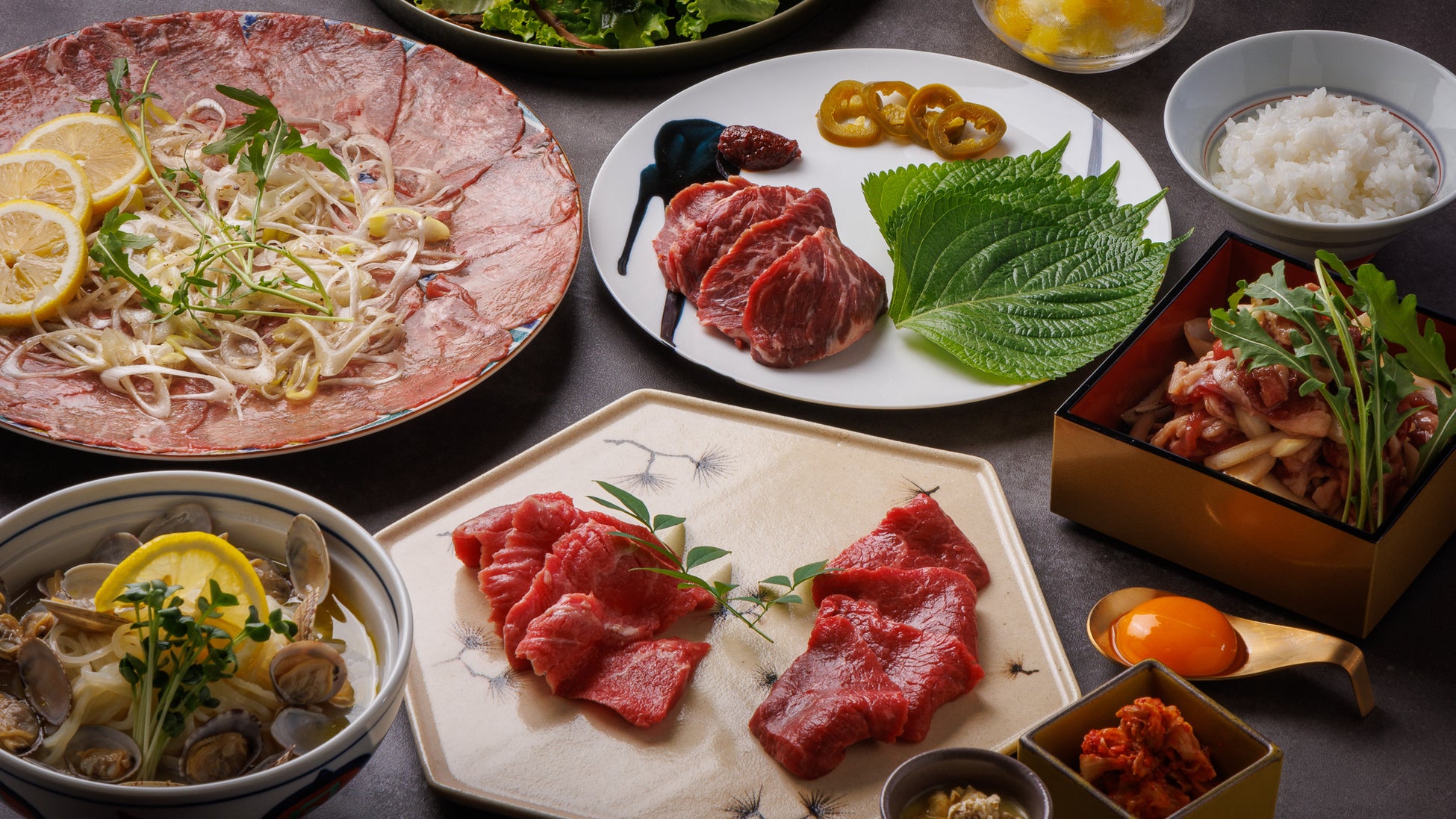 長野 善光寺近くの古民家ショップ
「一十東団や(いちじゅうとうだんや)」
ねこ店長から「オリジナル招福シール」を
6月11日～29日にプレゼント