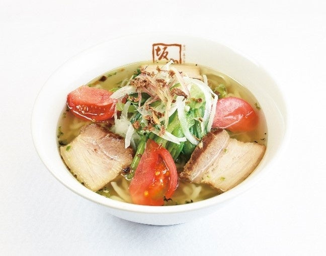 リピート率ナンバーワンのさっぱり激辛ラーメン　“青唐辛子”と“酢”の透明スープで夏バテ知らず　レギュラー化するも復活の声絶えず　今年も夏野菜たっぷりヘルシーメニュー登場