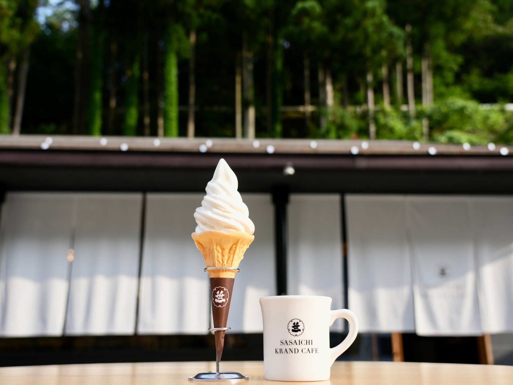 【期間限定】湖畔のカフェで “のんびり” 楽しむ週末モーニング