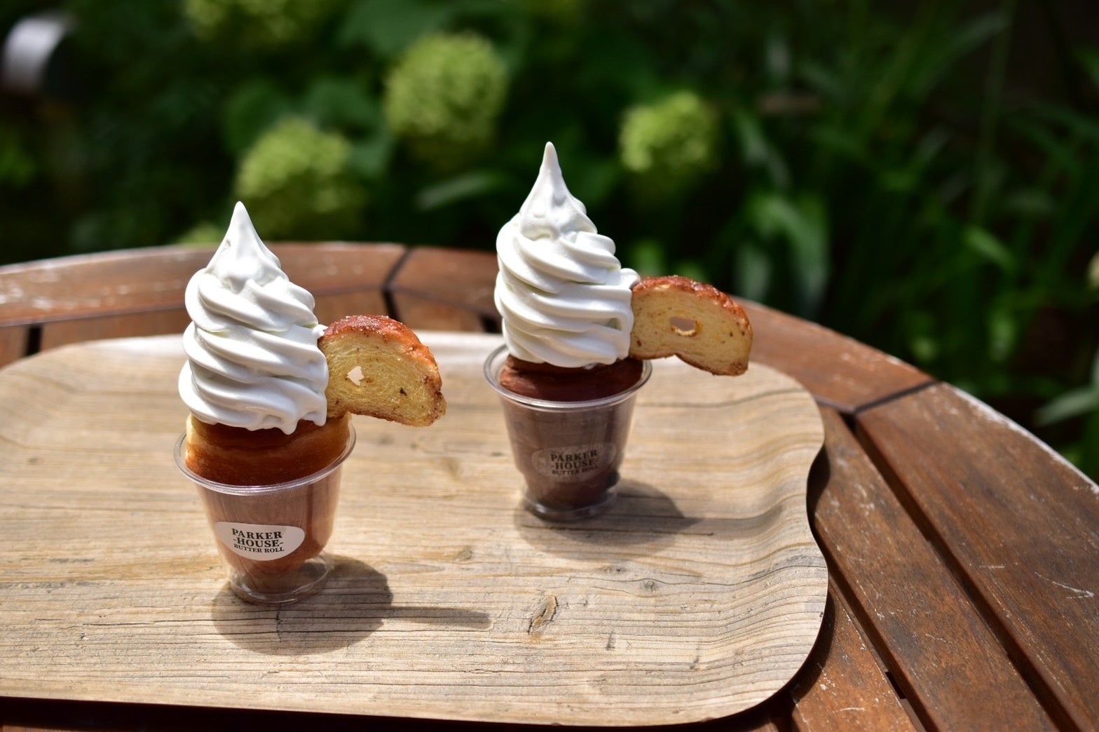 バターロール専門店の夏の新メニュー　ひんやりリッチなバターロールソフトクリームが新発売！