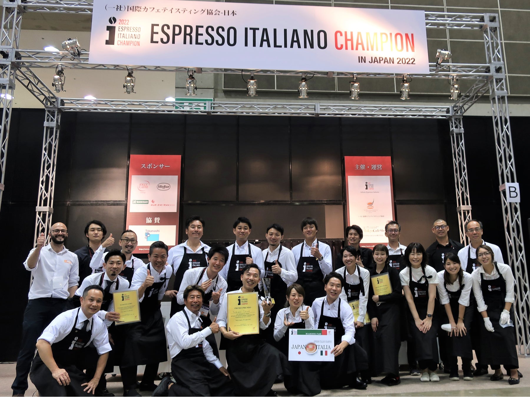 世界初!?バーガーキング® が氷入りワッパー® を限定発売！『アイスワッパー® 』＆『コカ·コーラ® 』アイスボトルの『夏恋セット』を神奈川県葉山町森戸海岸の期間限定ストアにて数量限定新発売！