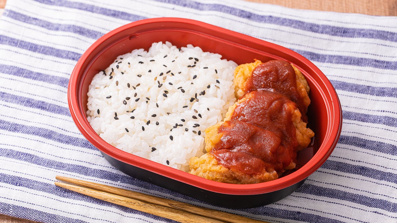 シリーズ累計225万食突破！おかずは１つだけの超シンプル「だけ弁当」第５弾「チキンナゲット弁当」8月24日（水）新発売！