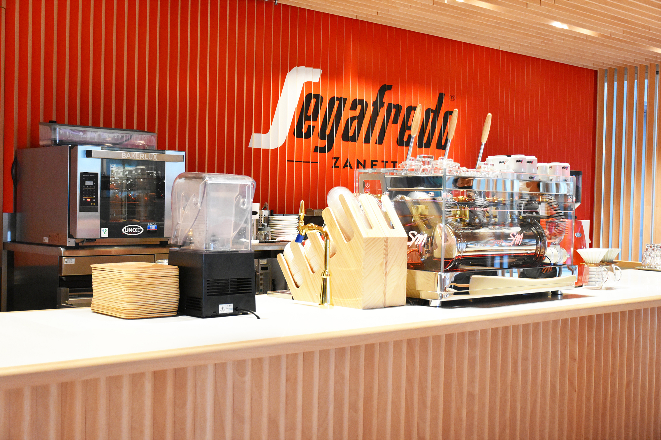 国内初となるキャンパス内コラボレーションカフェ
SIT Global Caffe empowered by Segafredo
9月21日(水)オープン