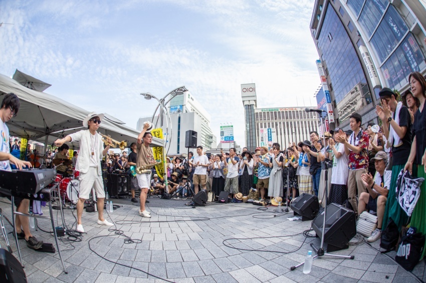 新潟・月岡温泉のさらなる活性化に挑戦！
「月岡温泉×月岡ブルワリー」
緑に輝くクラフトビールを温泉旅館でも提供スタート！