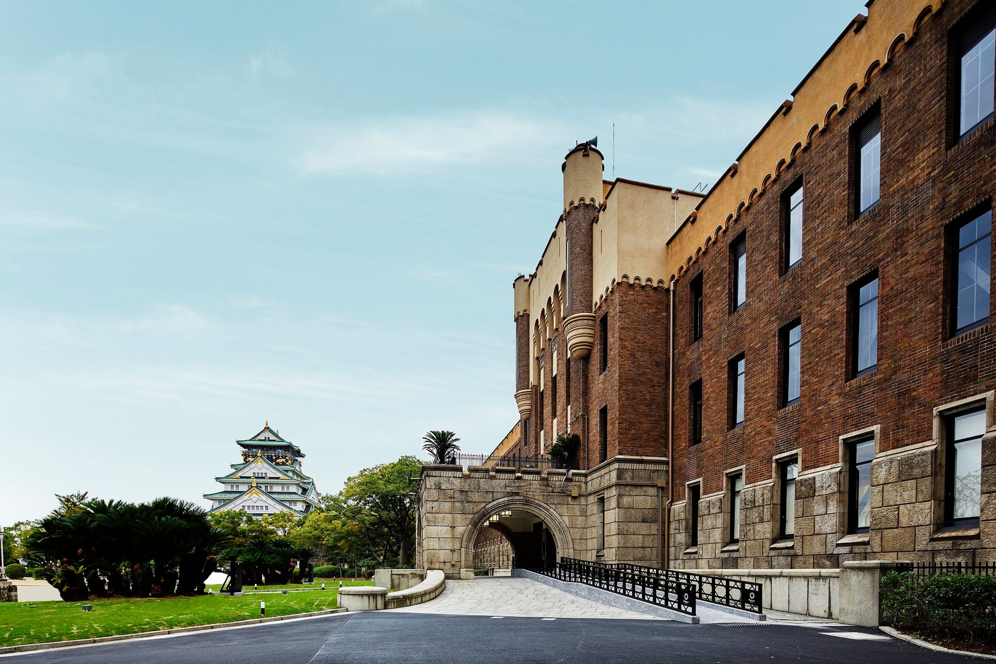 【リゾナーレ熱海】静岡生まれの「紅ほっぺ」を楽しむ「ナイトストロベリーツアー」開催 ～練乳やマスカルポーネ、ピスタチオなど10種のコンディメントをご用意～｜期間：2023年1月6日～3月30日の偶数日