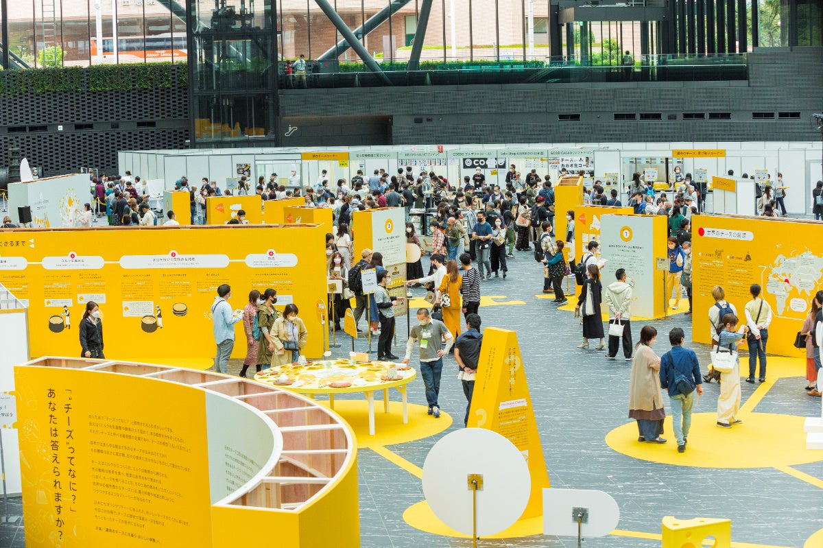 神戸の夜景を眼下に望むホテル内ダイニングで贅を尽くしたクリスマス限定メニュー登場