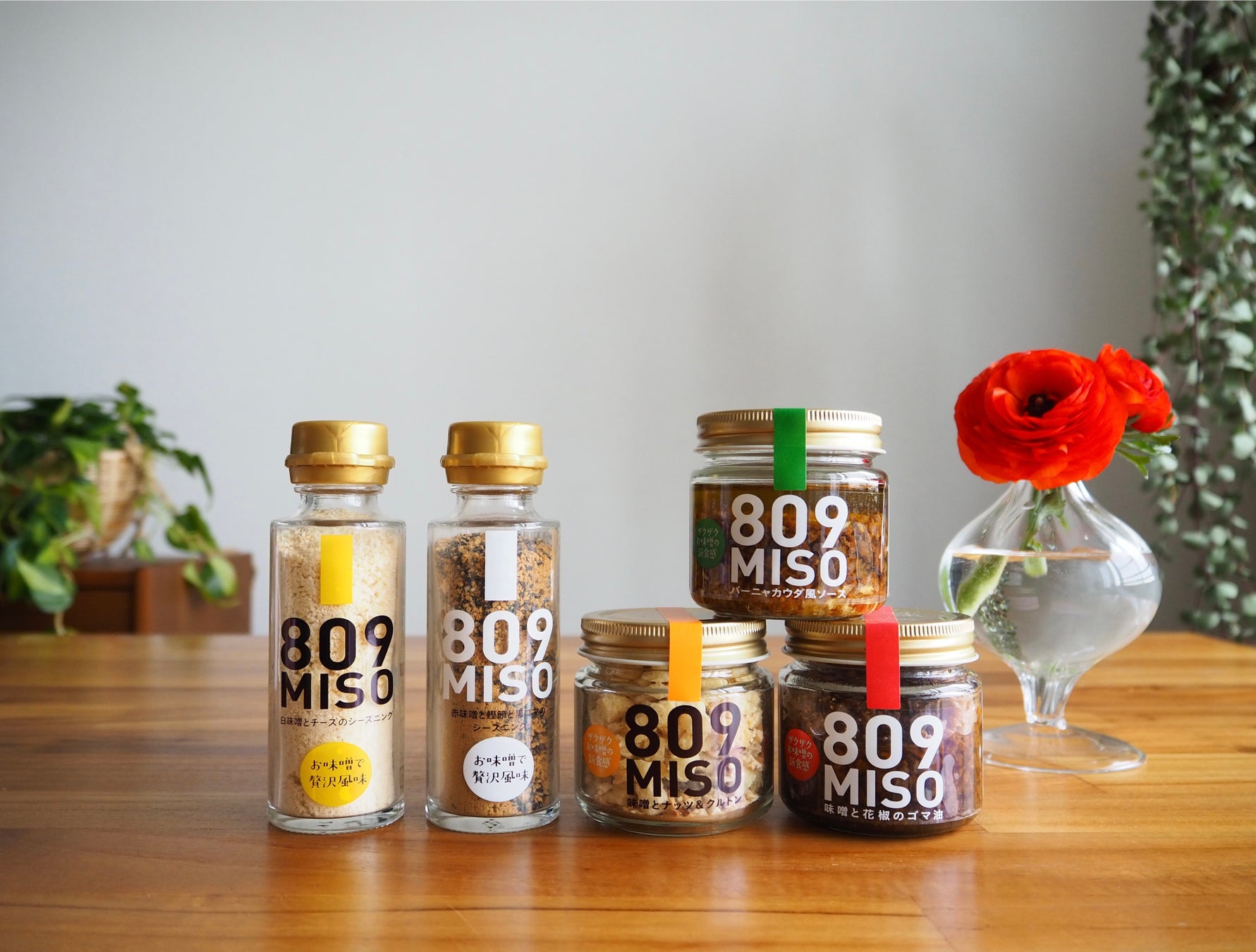 ココロもカラダも和むお菓子専門ECストア「nagomi.」にて、素材と味の組み合わせにこだわった2種類のクリスマスケーキを2022年10月18日(火)より販売開始！