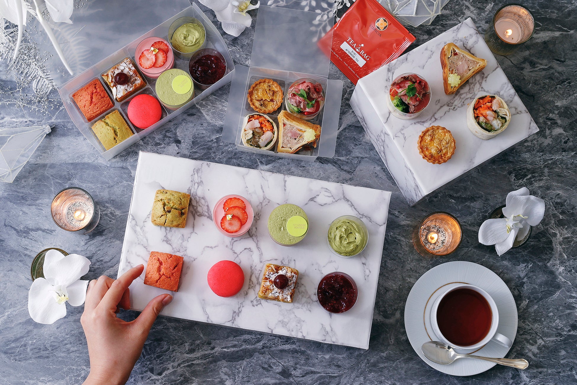 【血統書付き!】三重県竹内牧場産 松阪牛ロースのレトルトカレー 新発売!!