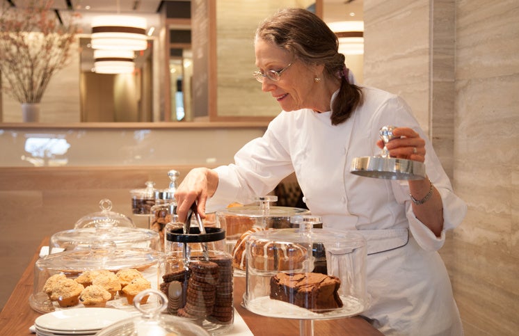 築地の江戸前寿司の伝統と未来をつなぐ『鮨 本店上ル』11月1日（火）オープン