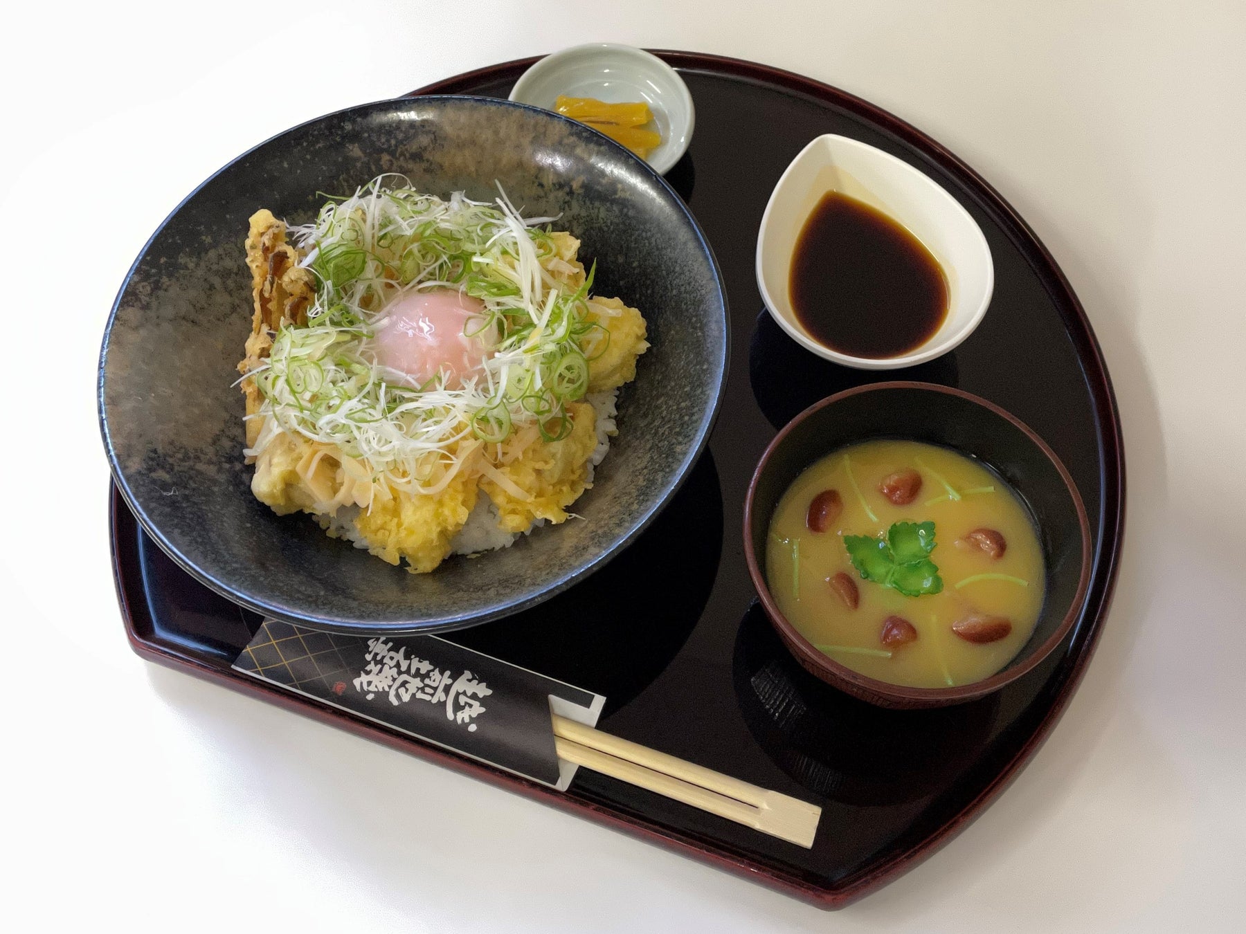 食欲の秋にカニづくし! 本ズワイガニや紅ズワイガニを存分に味わえる 「かに」フェア11月2日開始!