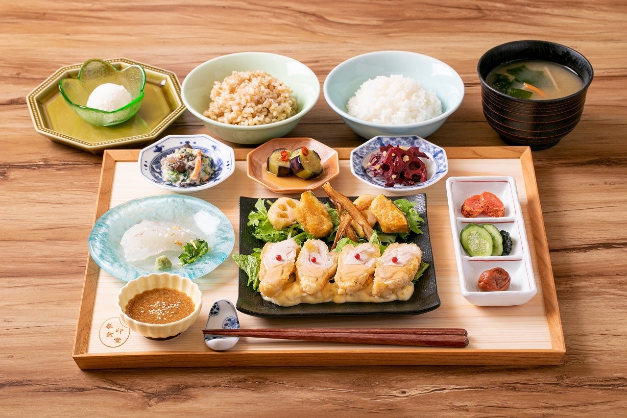 eスポーツ×うどん！？ 福岡のプロeスポーツチーム3R Gamingは博多名物 元祖肉肉うどん様とスポンサー契約を締結しました