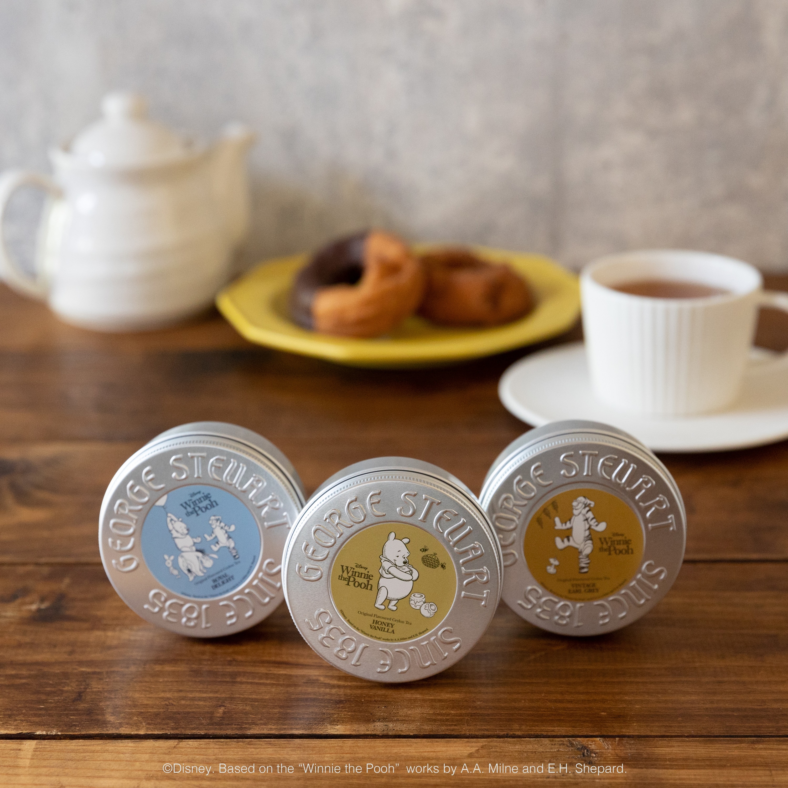 ギフトに最適な「くまのプーさん」デザイン缶紅茶が11月16日発売
　スリランカ最古の紅茶ブランドとの限定コラボ