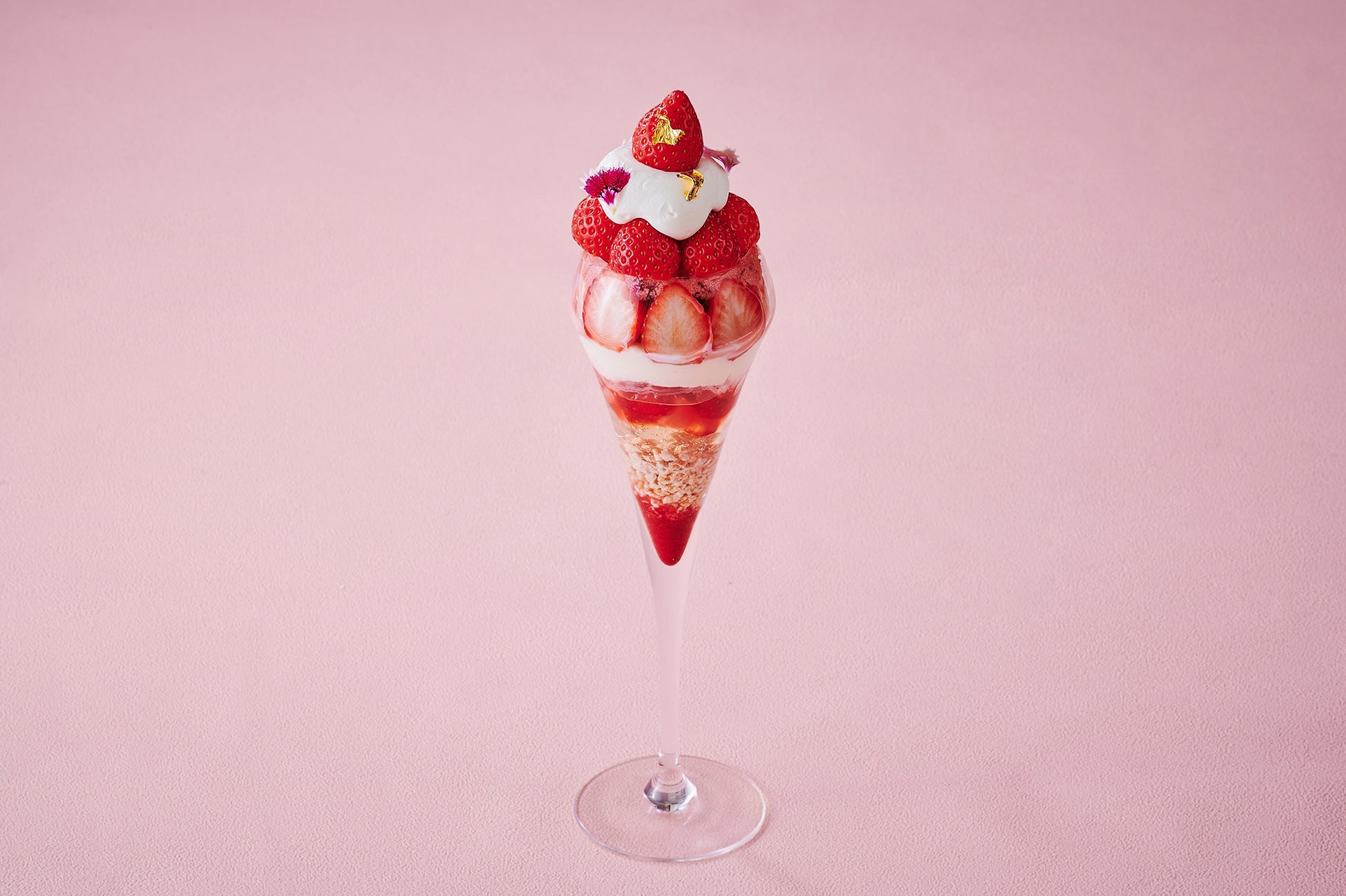 【JWマリオット・ホテル奈良】華やかなホリデーシーズンを彩るクリスマスケーキの予約受付を開始