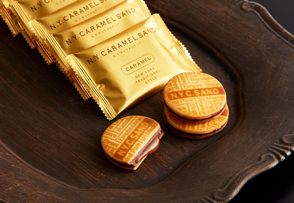 クリスマス限定、甘酸っぱさを楽しむいちごのデザートカクテル。低アルコールカクテルkoyoi、新商品「Strawberry holiday」セット販売開始。