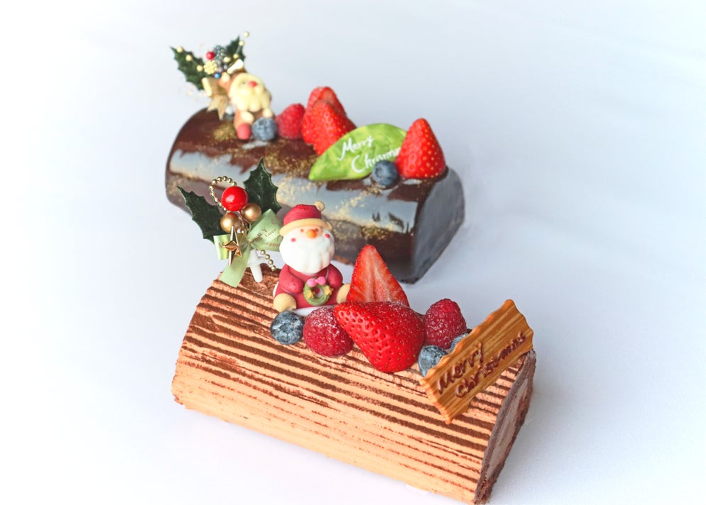 【ホテル川久】 ホテルパティシエが手掛けるクリスマスケーキ「チョコレートムース」「ブッシュドノエル」の販売予約受付がスタート。レストラン「王様のビュッフェ」では約50cmの特大ケーキが期間限定で登場。