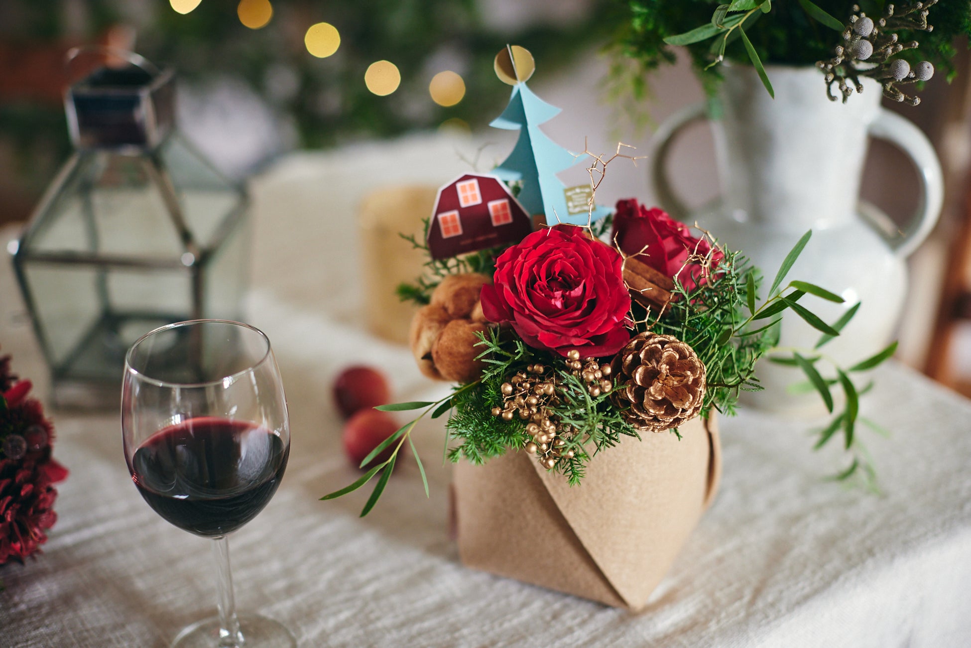 【青山フラワーマーケット】花とともに、自分らしく楽しむクリスマスを。シーズナル限定色のクレープブーケも登場！