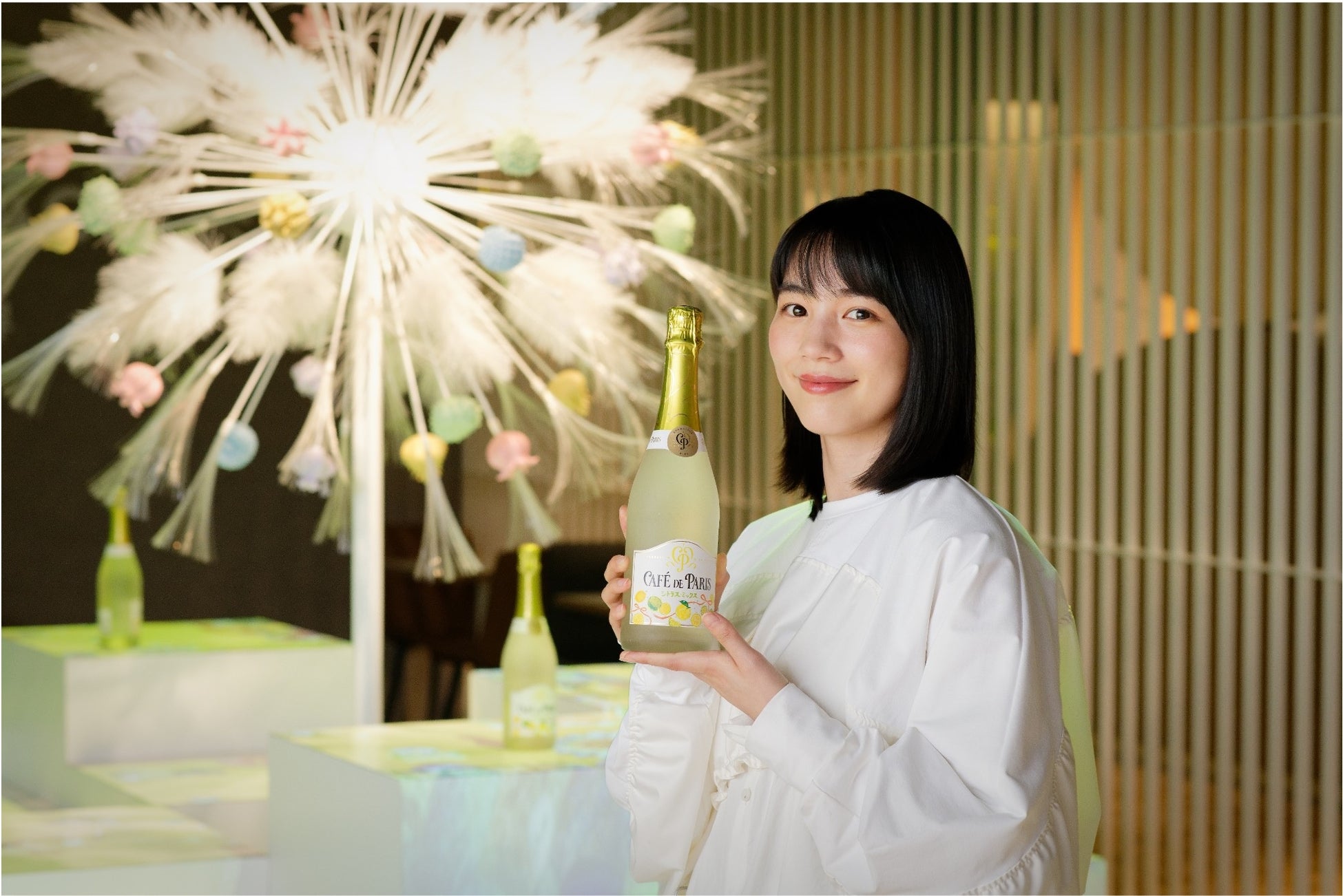 クリスマスギフトに贈りたい“お花×チョコレート”の
期間限定 プレミアムな新商品!12月2日(金)発売