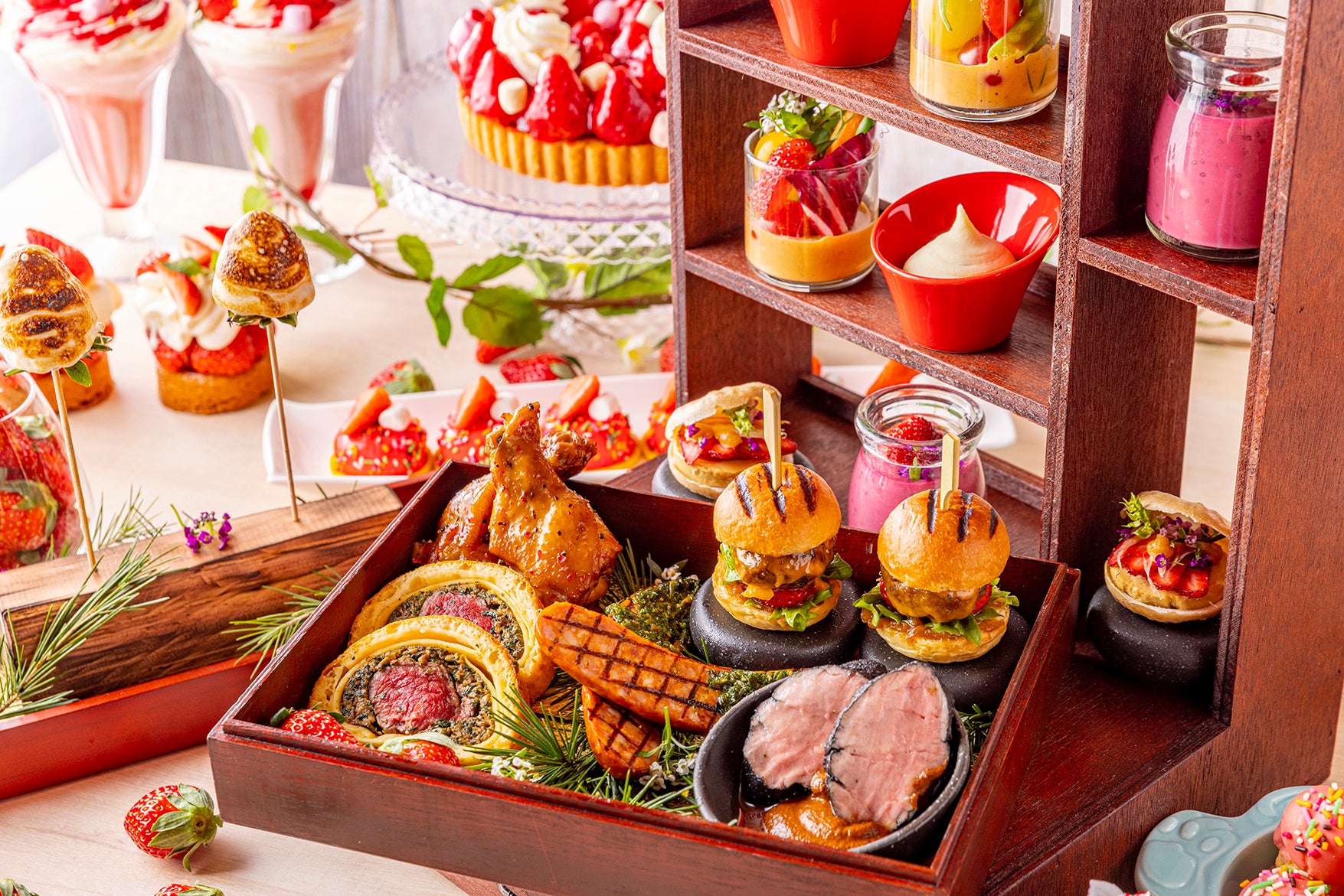 スッパイマン×あじげん、沖縄県のすっぱ梅～なロングセラー
とのコラボ商品が遂に12/6登場！『SABACHi　スッパイマン味』