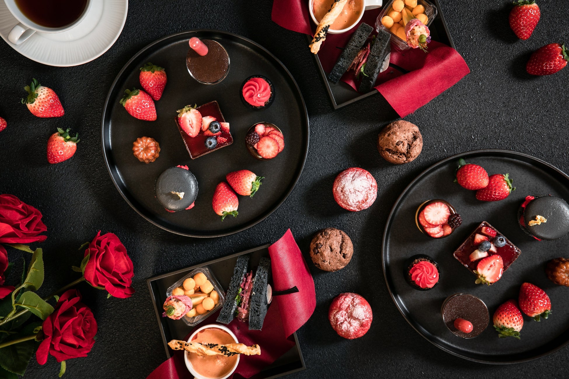 【セント レジス ホテル 大阪】甘美で華麗なストロベリーの世界へ。旬のいちごをセントレジスで愉しむ、ストロベリープロモーション