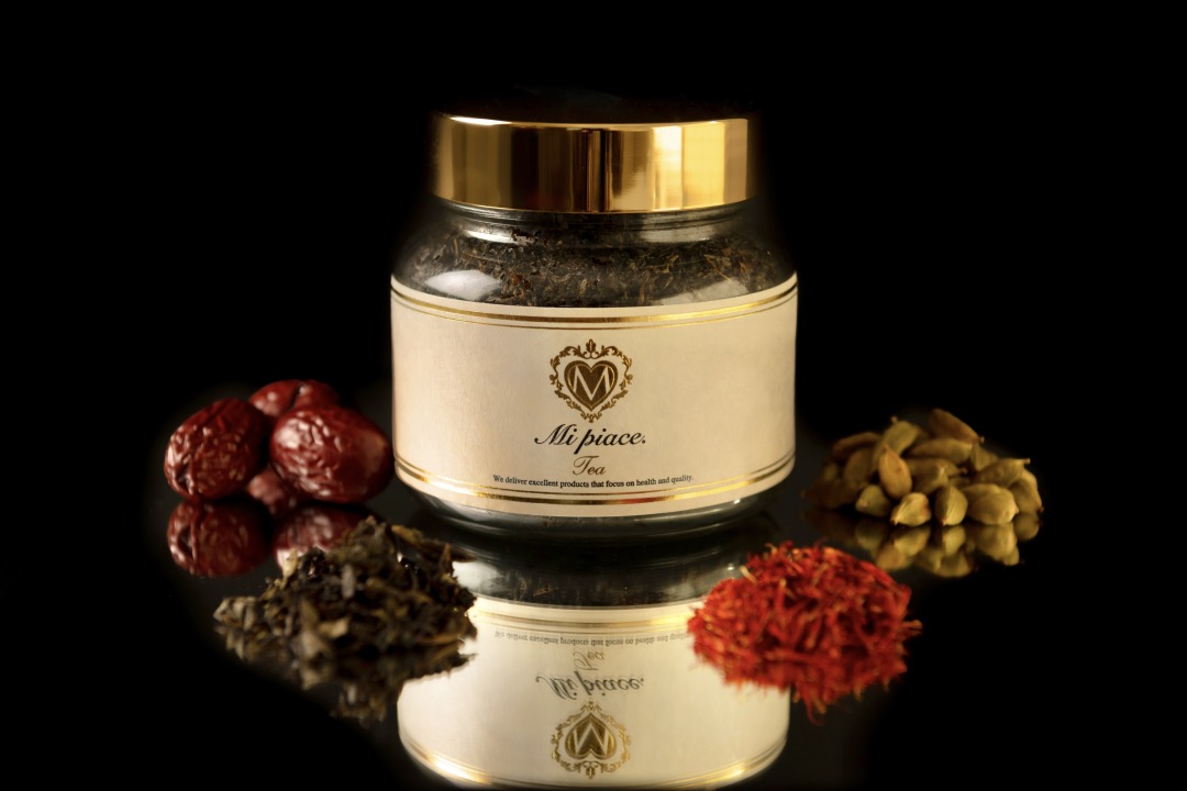 “台湾蜜いもソフト”販売開始から１００万食突破！！　 ホクホクとろ～り、カリッと黒糖キャラメリゼ 蜜いもキャラメリゼソフト １２月１６日（金）から新発売！！