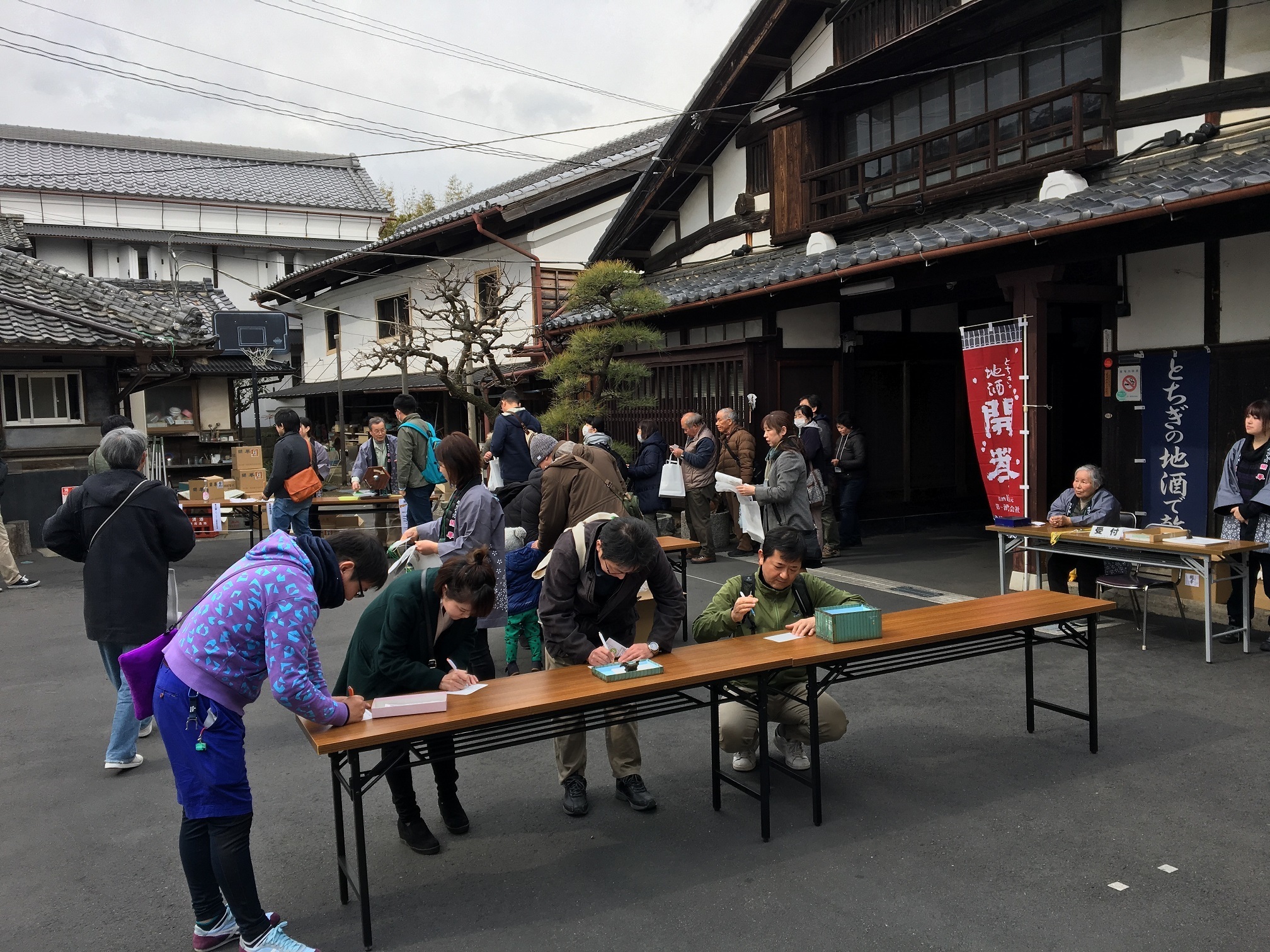 秋田を贈るECサイト「詩の国商店」２月の新商品を販売開始！  食べごろはわずか10分!? 純白の米粉ロールケーキ と “酒米の郷” 秋田を復活させる純米酒が登場！