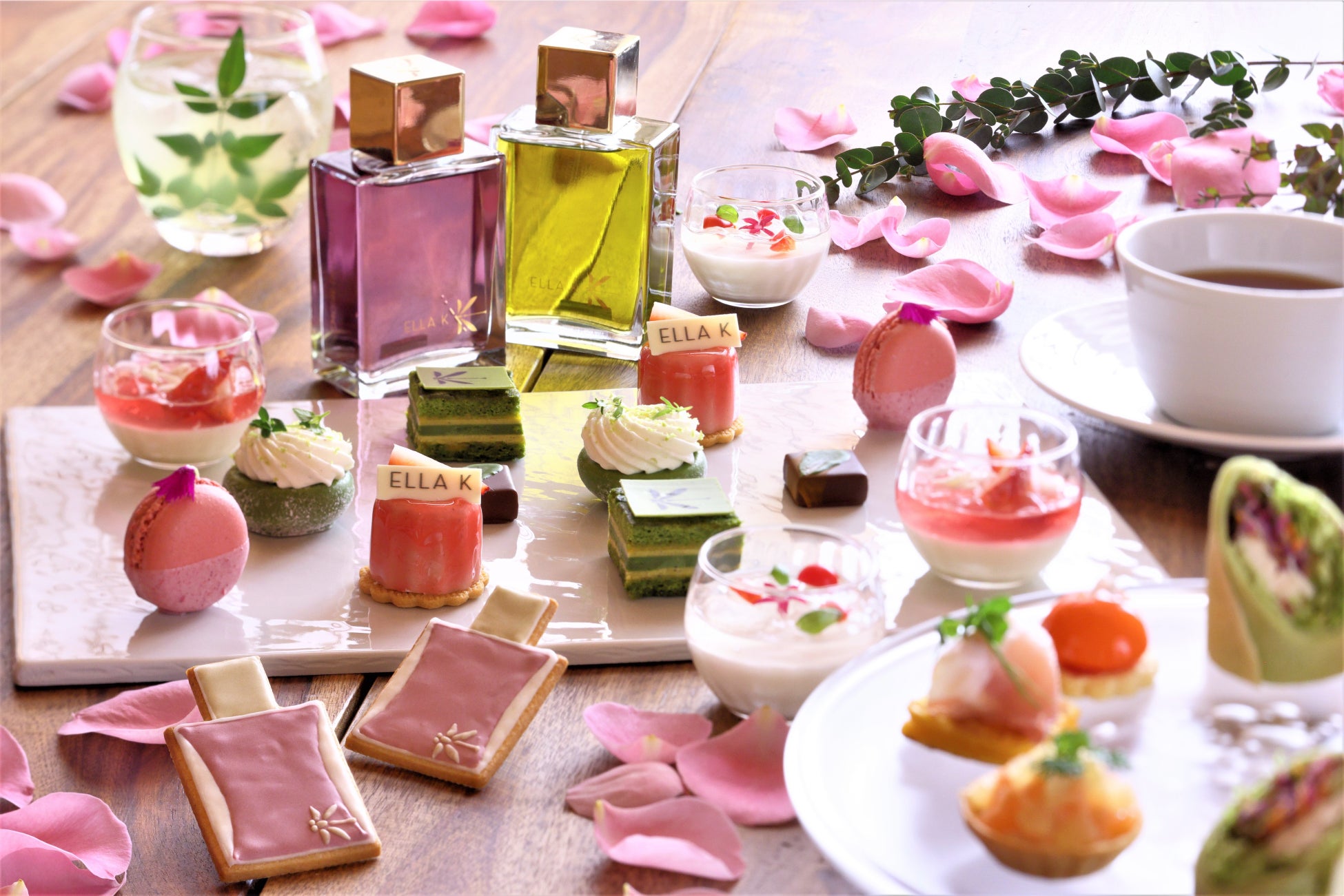 桜といちごスイーツを楽しむブッフェスタイルのアフタヌーンティー！　期間限定『桜＆ストロベリー アフタヌーンティー ブッフェ』開催