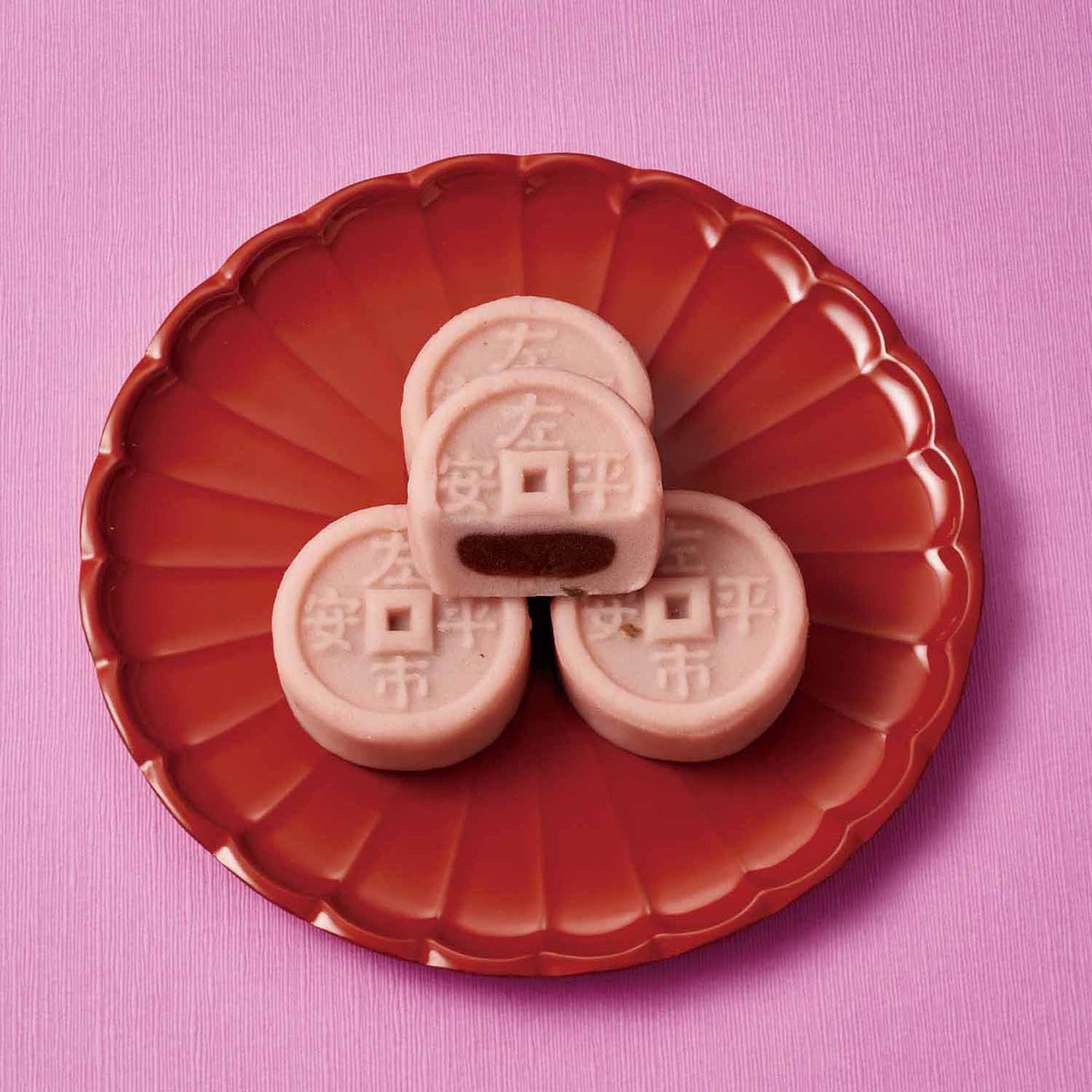 【220人にアンケート】お菓子ギフトは誰になにをあげる？贈った相手や購入意識ポイント、価格帯を調査しました！