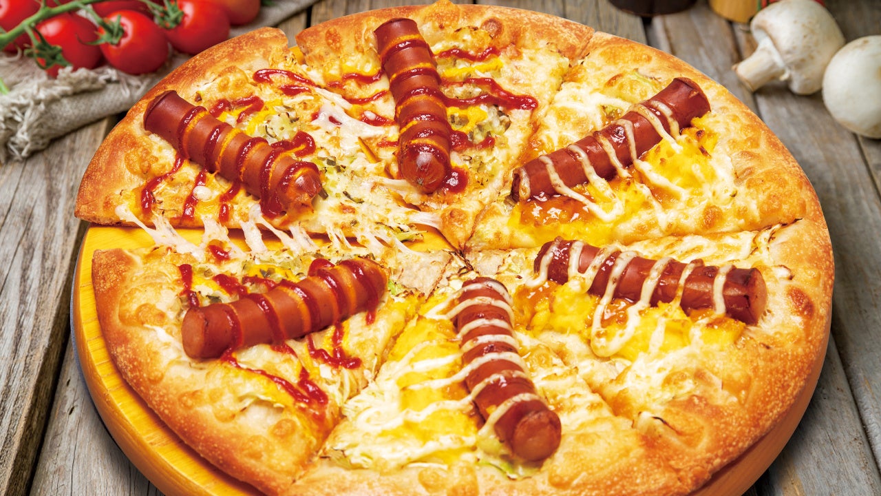 春はワンハンドで食べれるピザ！？ピザポケット『PIZZA DOG』新発売！！